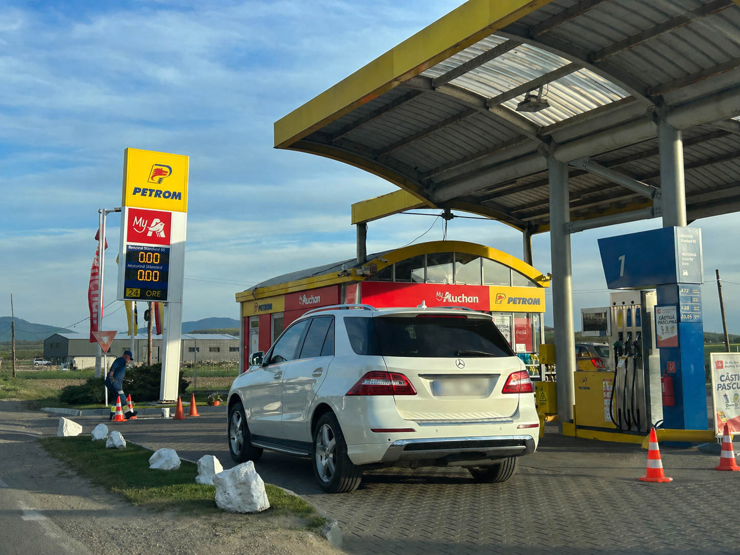 Crasna se confrunta cu o penurie totala de combustibil stocurile de benzina si motorina s au epuizat