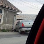 FOTO Accident in Creaca O masina a intrat intr o locuinta