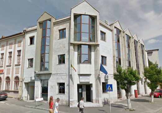 Incompatibilitate la DSP Salaj Un functionar public a activat timp de 5 ani atat in sectorul public cat si in cel privat