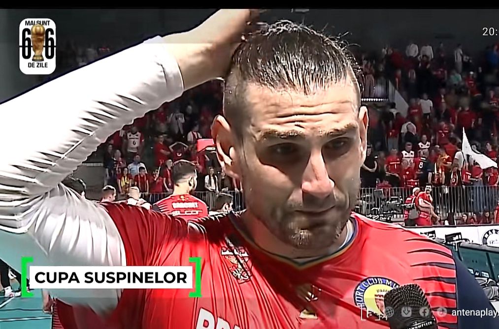 VIDEO Un jucator de la SCM Zalau in lacrimi dupa finala Dedica victoria sotiei si copilului sau aflat in spital Ii iubesc foarte mult